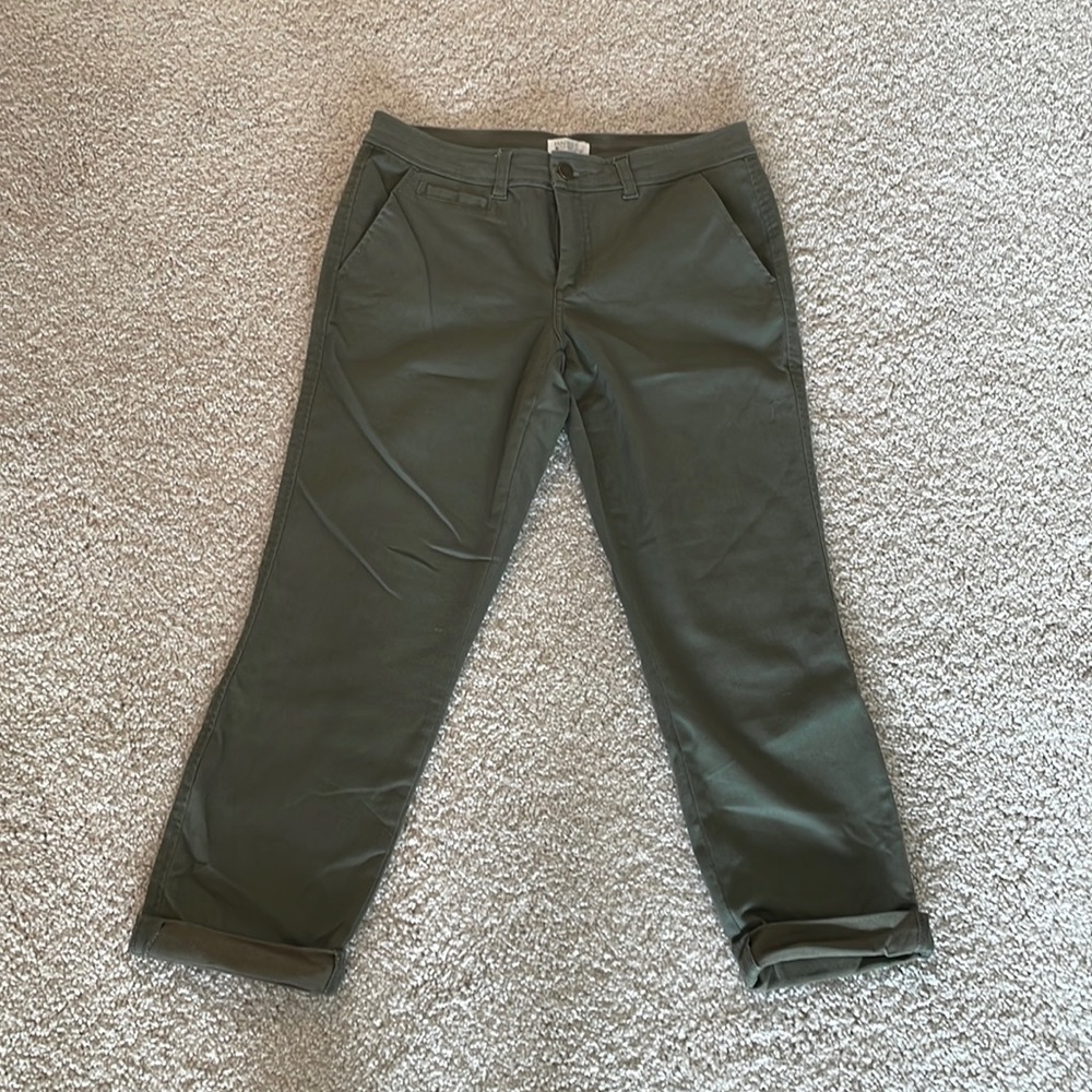 Market & Spruce Olive Green Women's Cropped Straight Pants